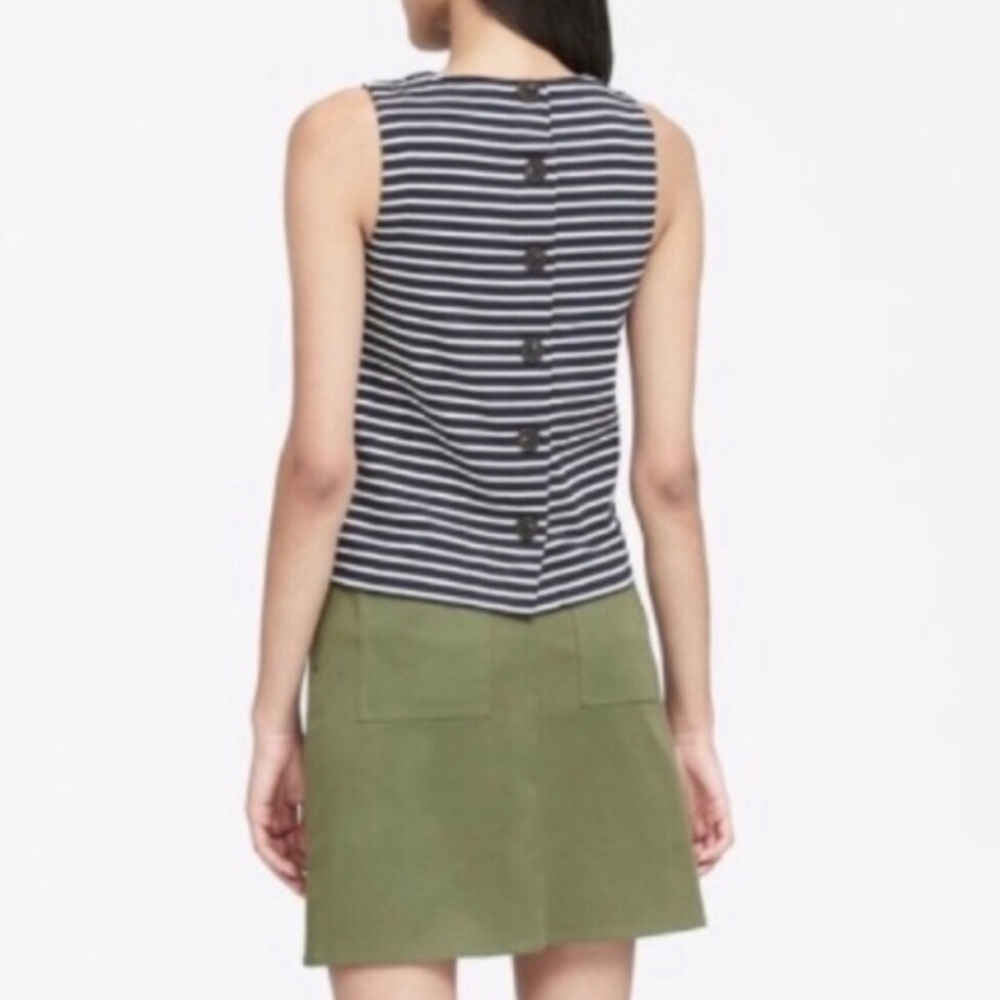 NWT Banana Republic Striped Button-Back Top Medium